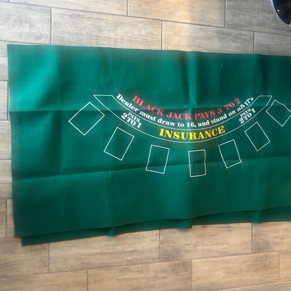Brand New Felt Texas Hold'm, BlackJack and Roulette.
